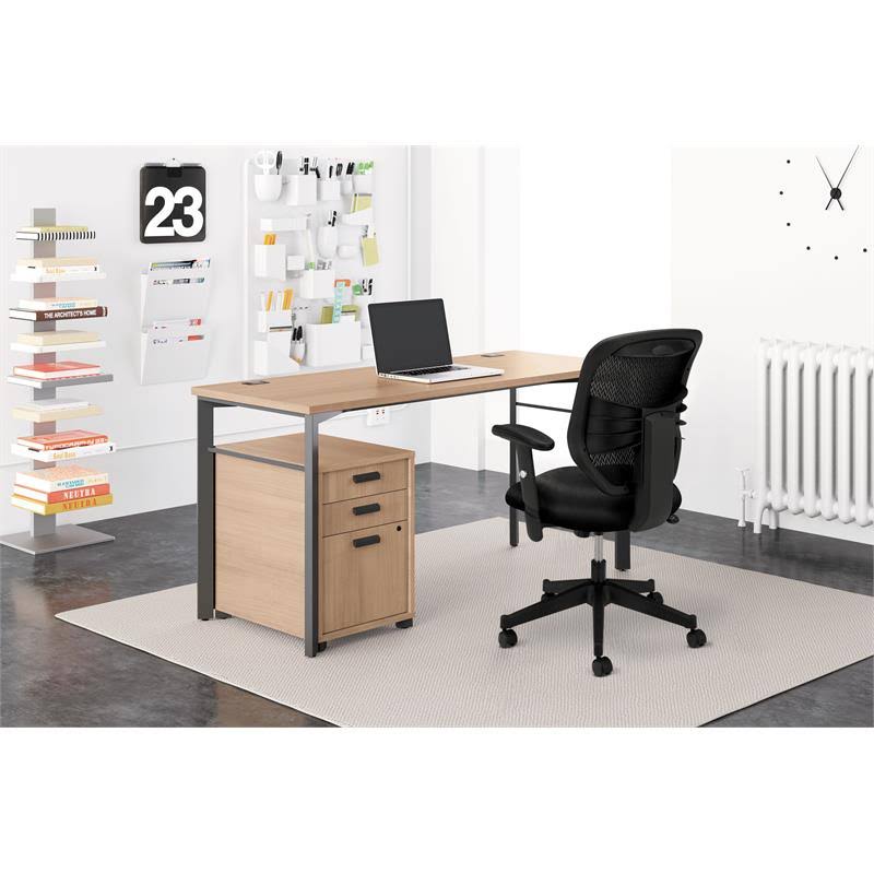 Leather High-Back Mesh Work Chair with Adjustable Arms in Black V384