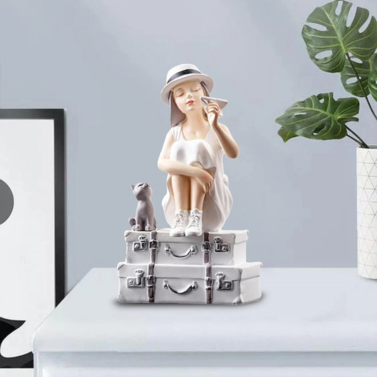 Girl Figurine Statue Sculpture Desktop Ornament F43134