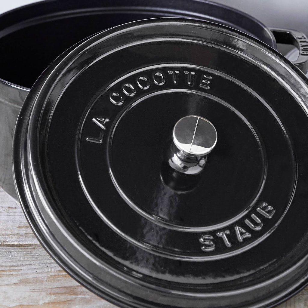 Cast Iron 7 Quart Round Cocotte M575033