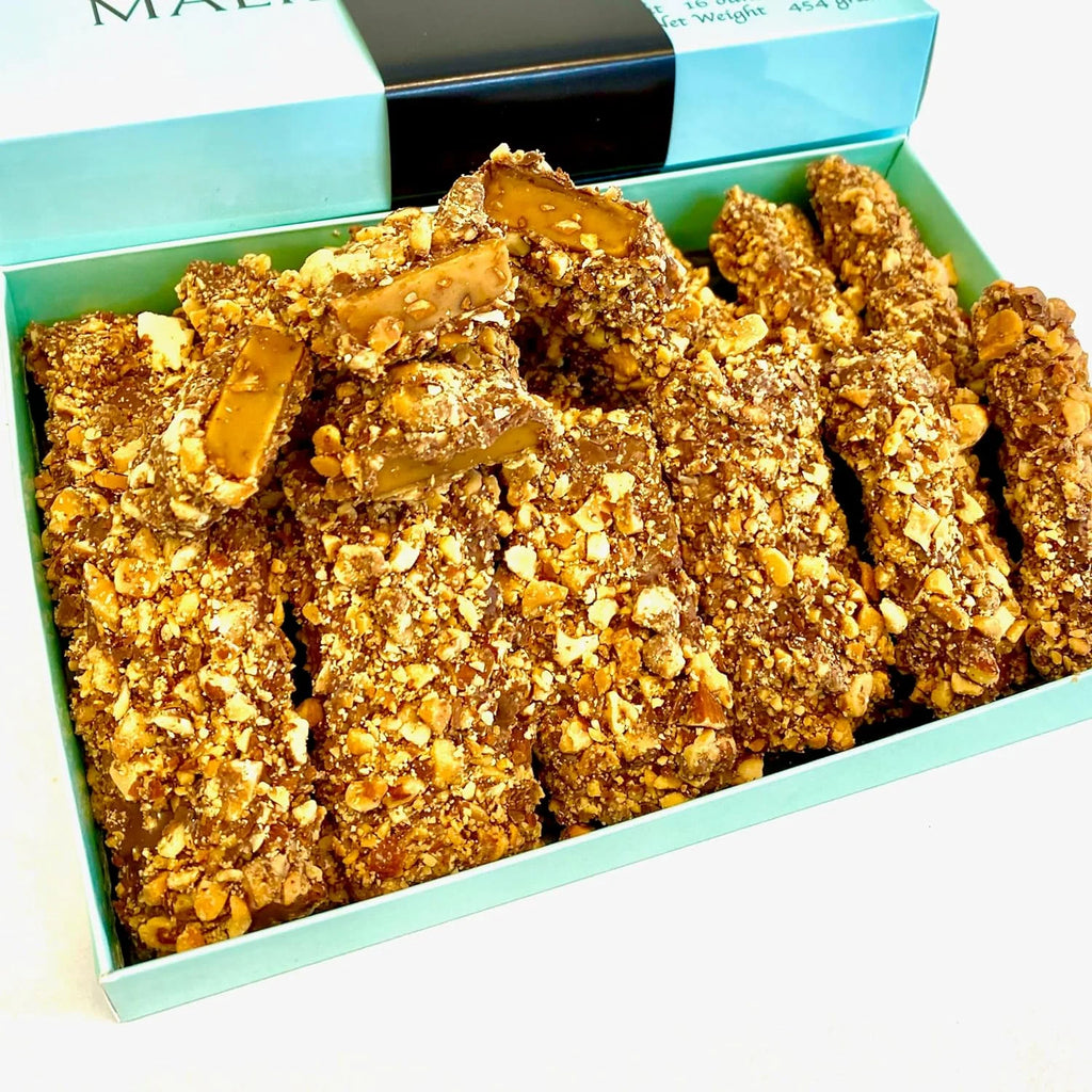 English Toffee Candy with Dark Chocolate and Roasted Almonds T145109