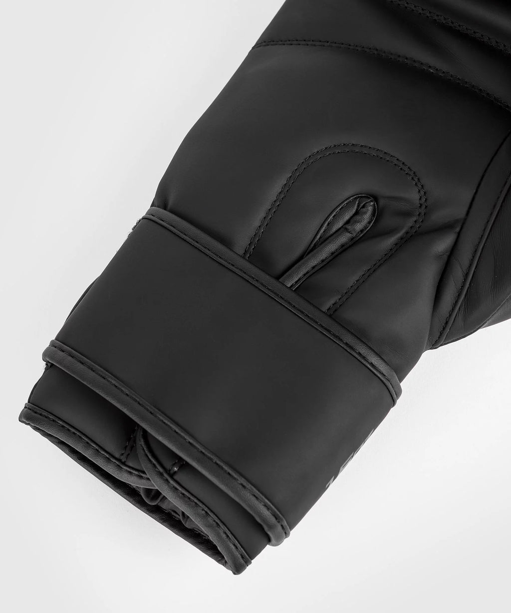 Black Gold 12 oz Boxing Gloves G109