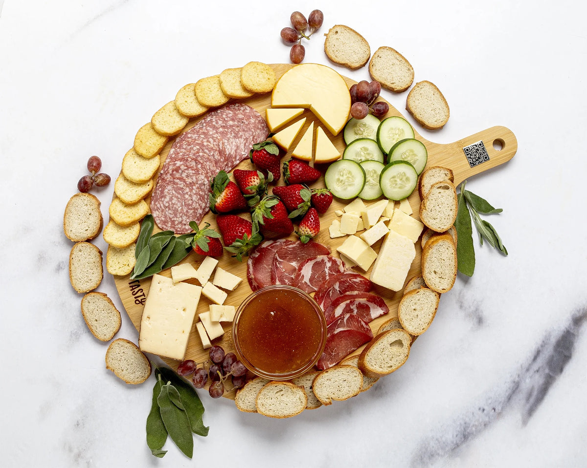 Bamboo Round Charcuterie Board with Handle, 15.5" K56707