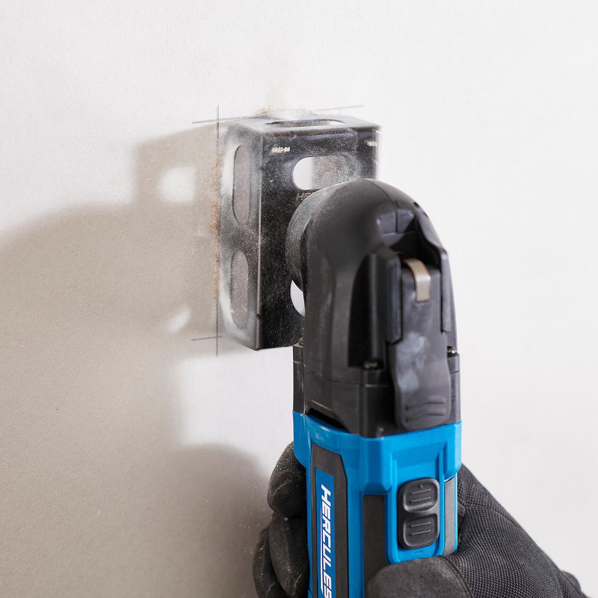 Electrical Box Cut-Out Saw for Oscillating Multi-Tools U851852