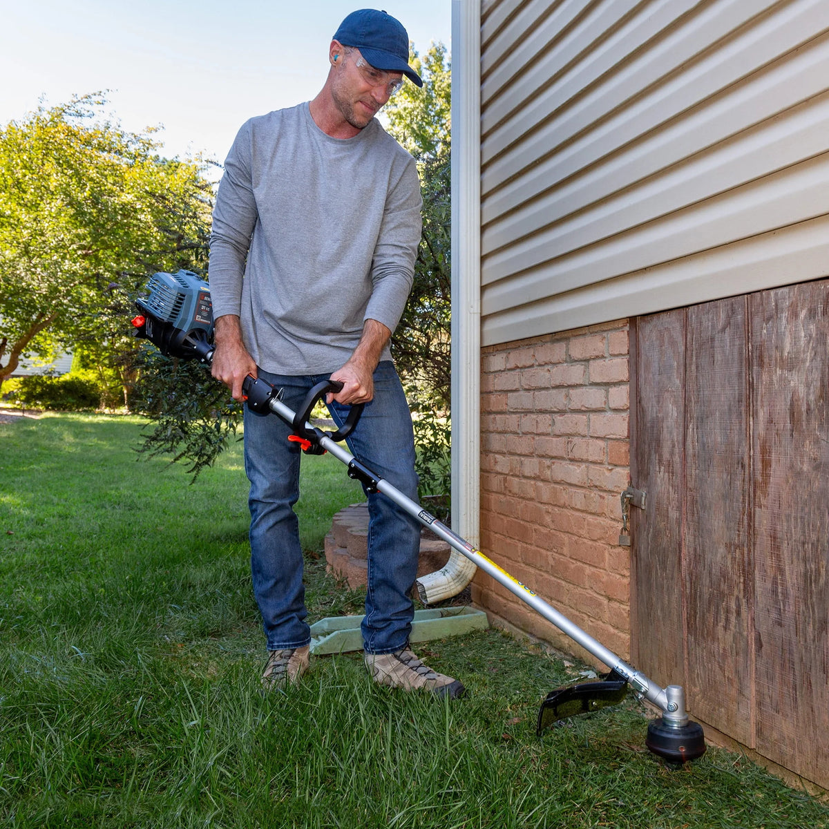 31 cc 4-Cycle Gas Powered String Trimmer I3718