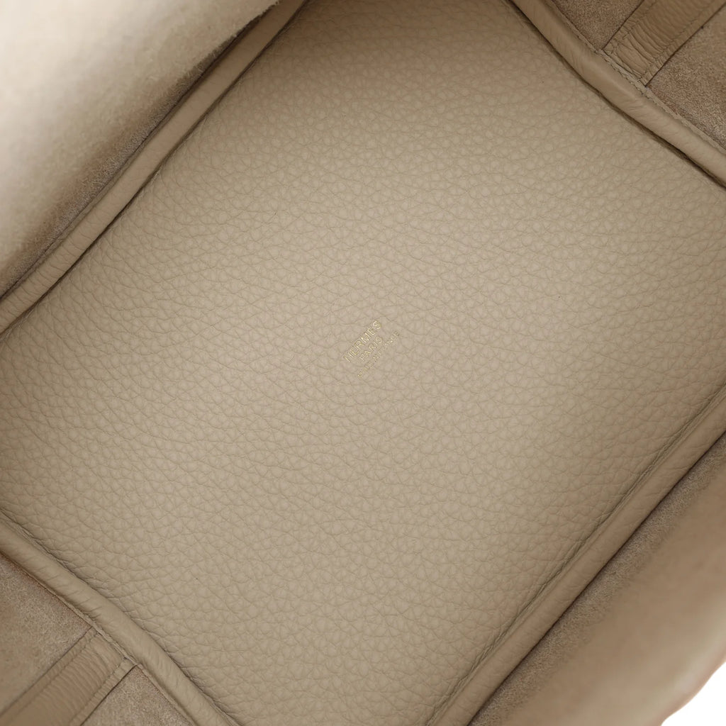 Beton Clemence Leather Bag Q667