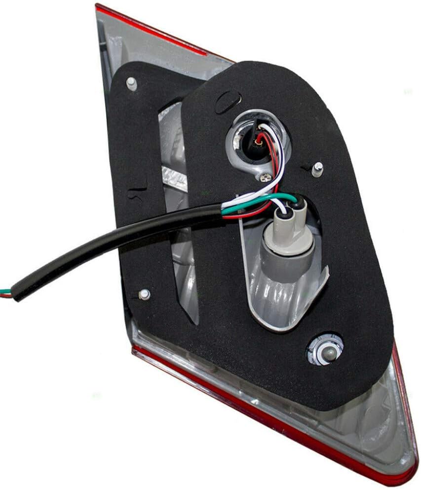 Tail Light Assembly Passenger Side V889