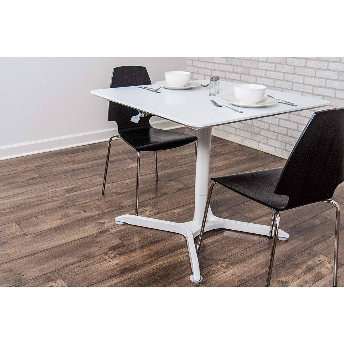 36x22 Pneumatic Height Adjustable Square Cafe Table M409