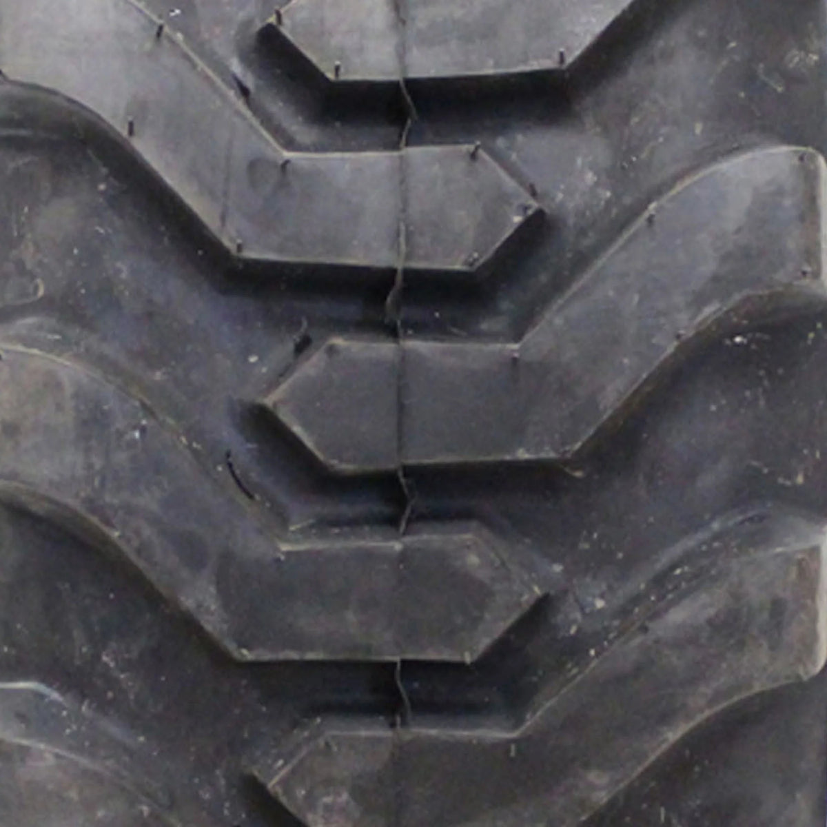 10.00-16.5 Industrial Tire L51379