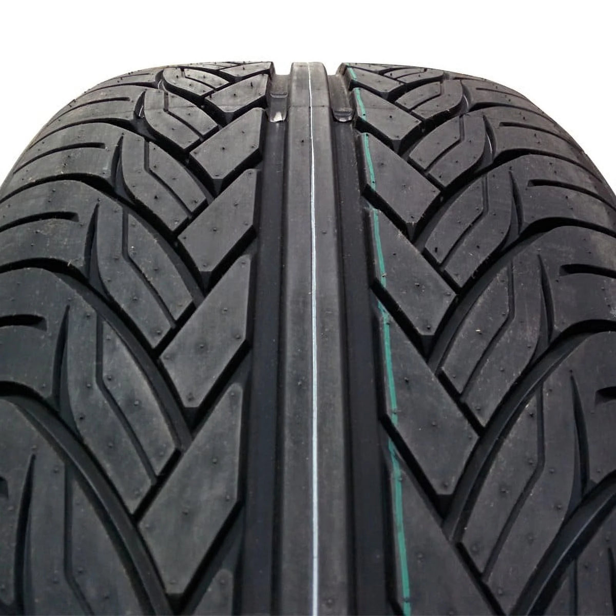275/40ZR20 UHP Tires Q845336