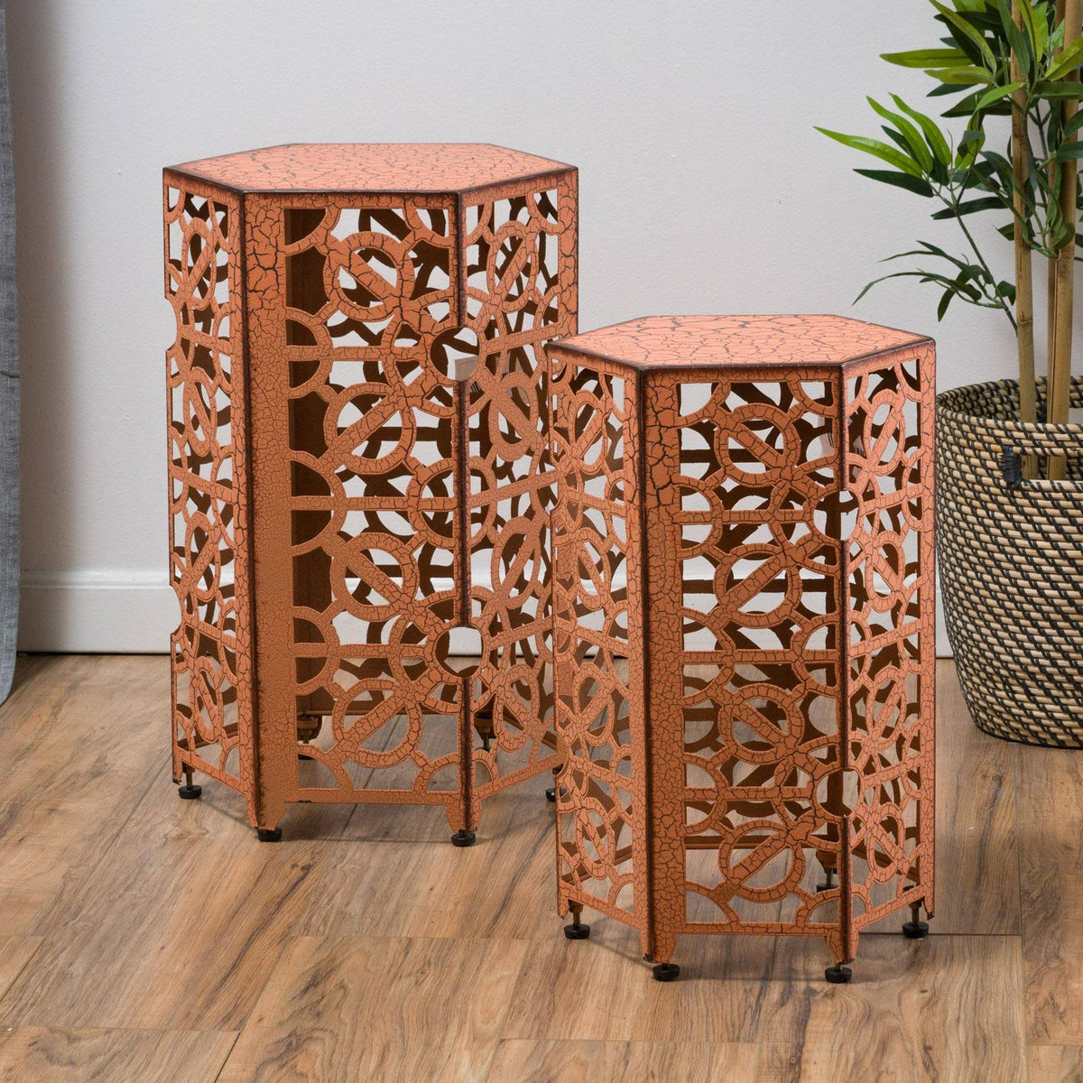 2 Piece Nesting Table Q569203