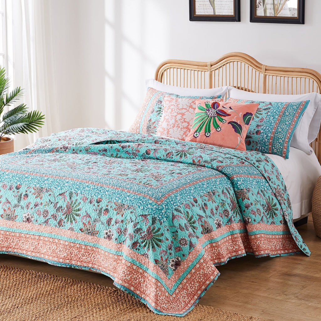 Turquoise Oversized Cotton Rich Quilt and Pillow Sham Set Full - Queen 3 Piece D731925